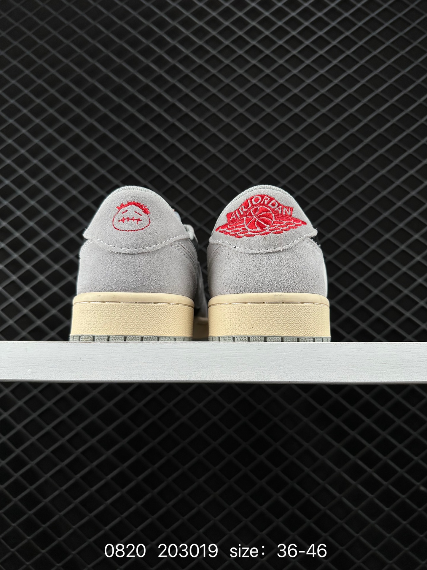 Travis Scott x Air Jordan 1 ” Reverse Mocha “